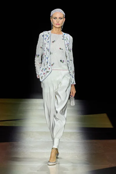 Look 92